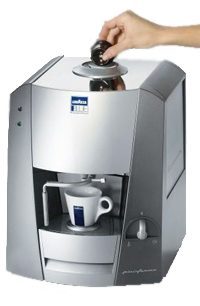 LB1000: Piccoli distributori di bevande calde con capsule Lavazza Blue